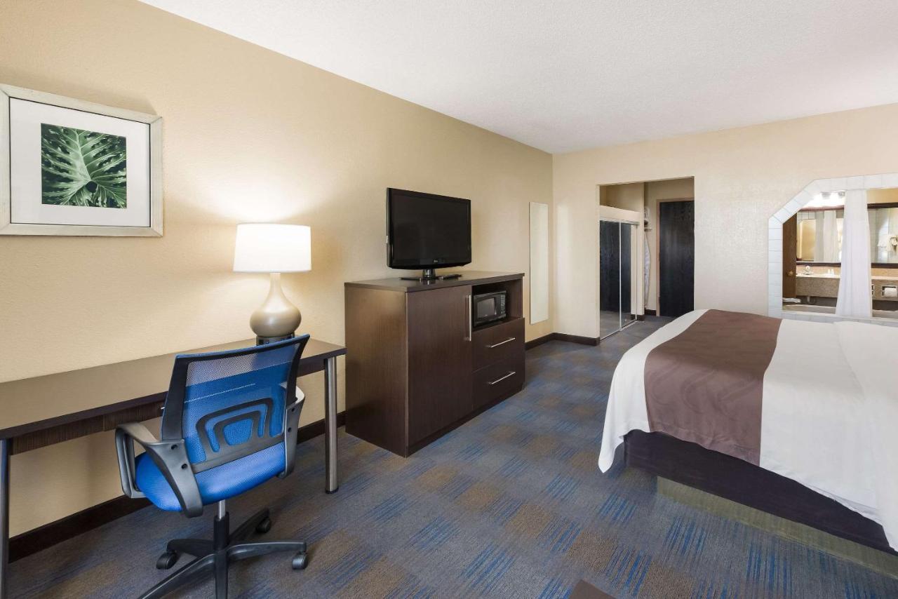 Quality Inn Upper Sandusky Exterior foto